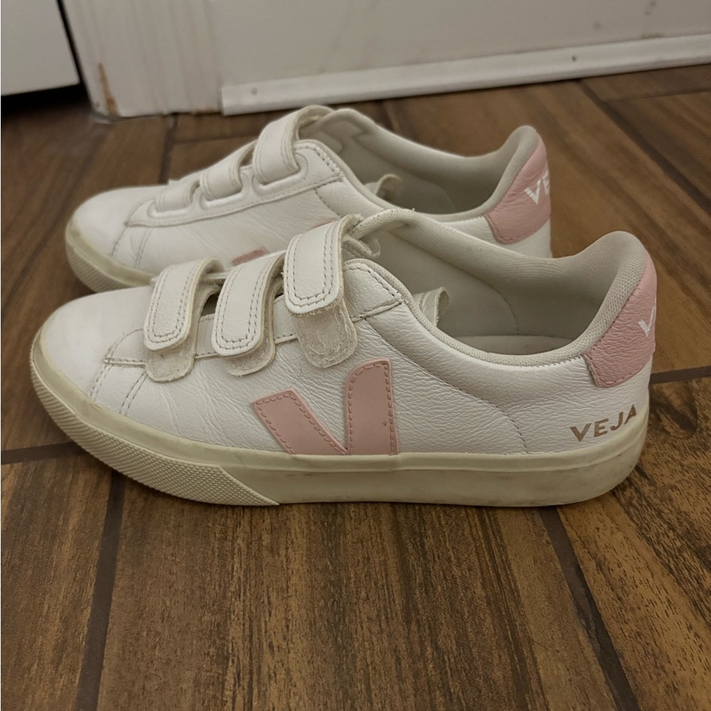 Veja White Sneakers with Pink Heel Accent — Kids Velcro Style - Picture 2 of 4
